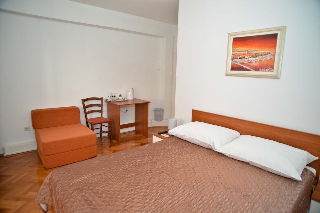 El Mirador Rooms With Balcony Задар Екстериор снимка